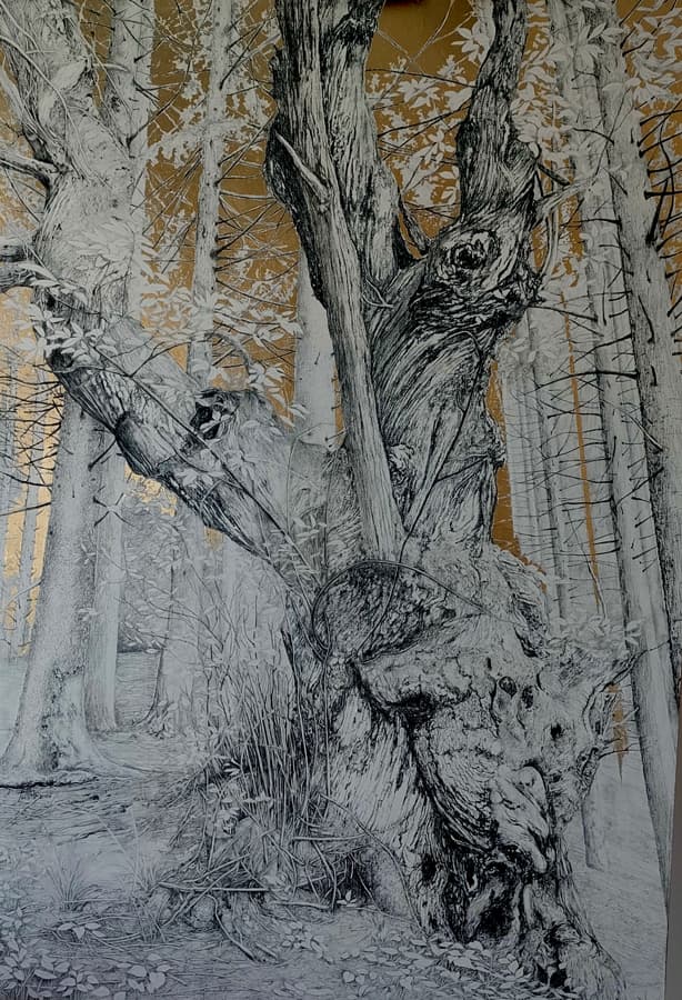 Il castagno sulla collina matita e foglia oro su tavola cm 110 x  75